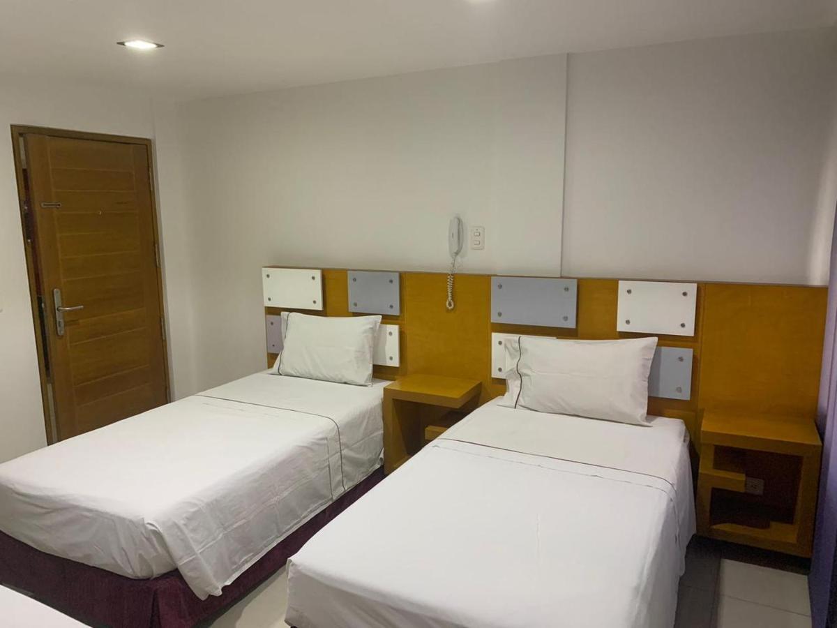 Hotel San Antonio Plaza Cali Bagian luar foto
