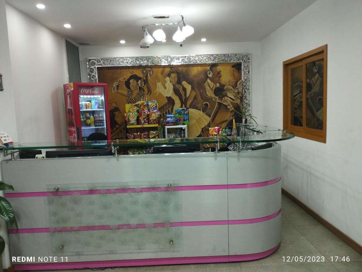 Hotel San Antonio Plaza Cali Bagian luar foto